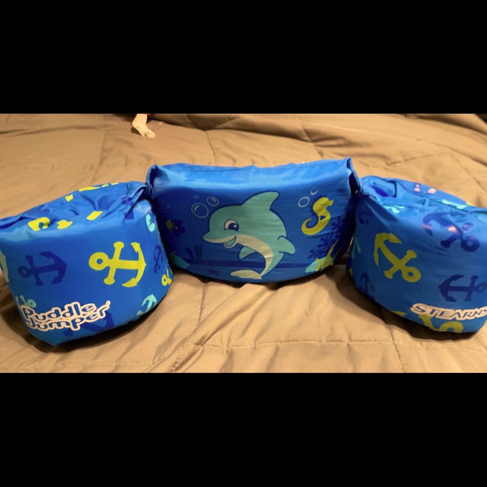 Puddle jumpers/ gently used